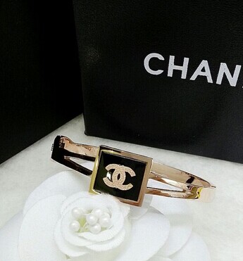 Bracciale Chanel Modello 557